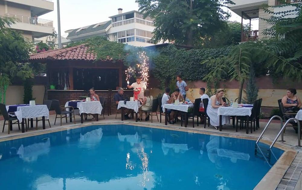 Agon Hotel Кемер Екстериор снимка